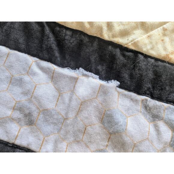 VTG FRENCH BRAID QUILT 1980s-90s Earthtone Ombre Batik Patchwork 67x70" - Picture 3 of 12